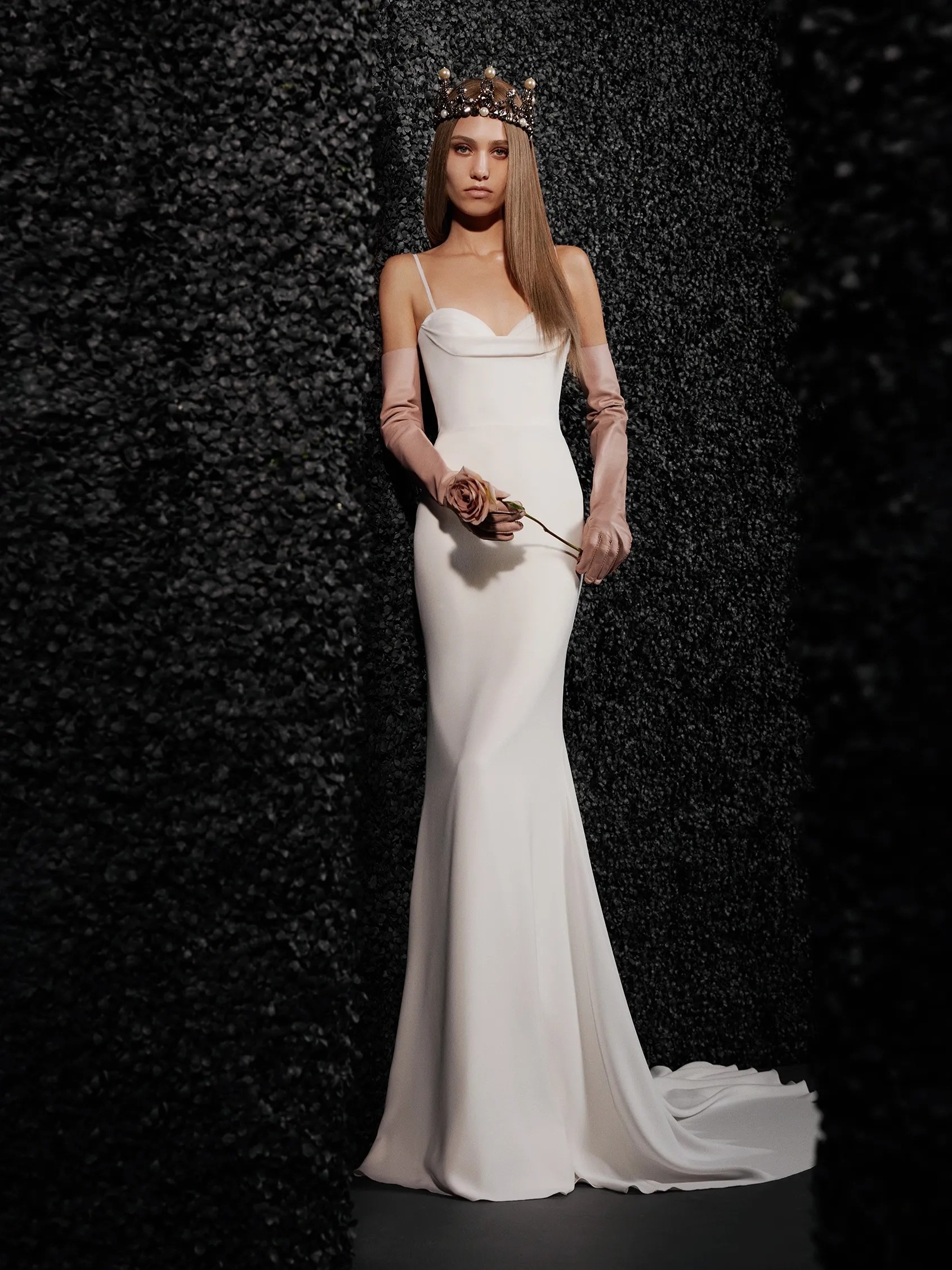 White by vera wang clearance spaghetti strap wedding dress